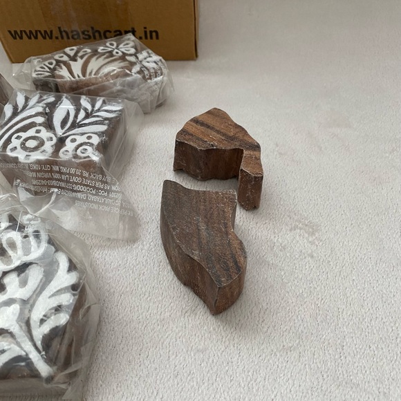 Arts & Crafts Decorative Wooden Stamp Blocks . Set of 10 Pieces. New in Box - Picture 5 of 7